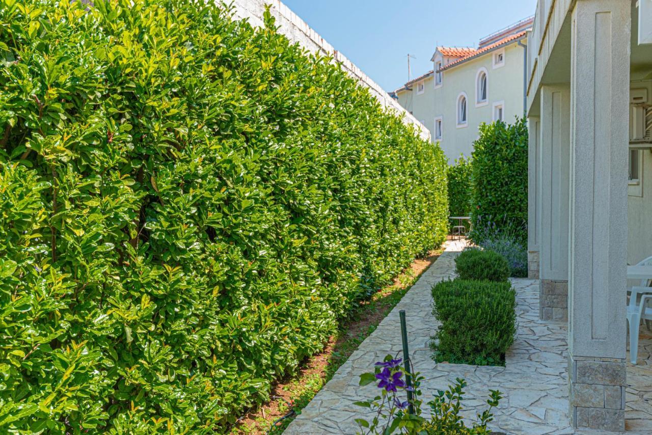 Apartments Villa Tribunj Tribalj エクステリア 写真