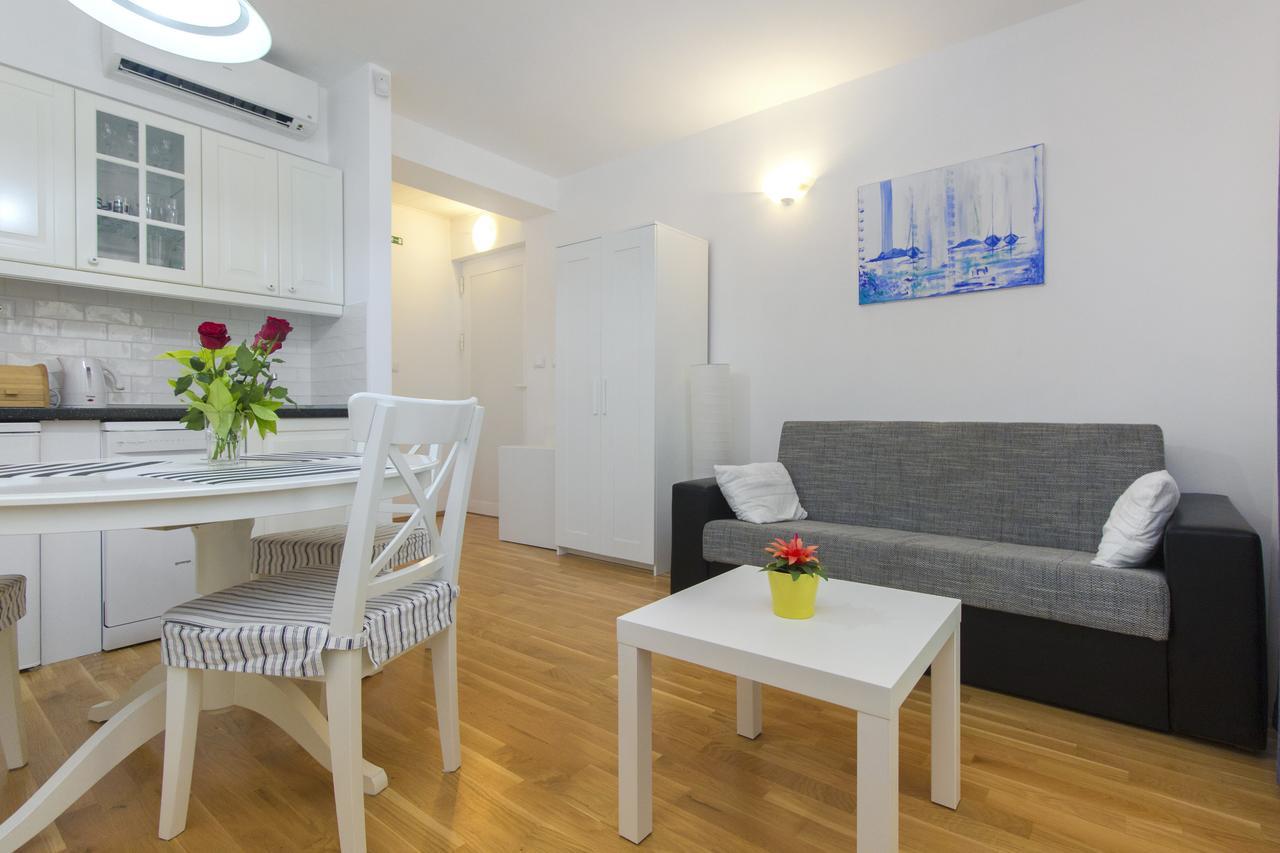 Apartments Villa Tribunj Tribalj エクステリア 写真